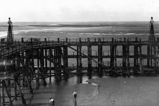 The jetty, St.Annes Pier c1926