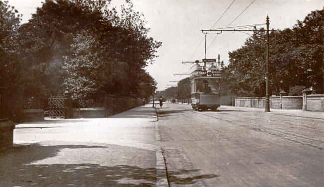Blackpool, St.Annes & Lytham Tramways electric car no.17 passing Lowther Gardens, Lytham c1910