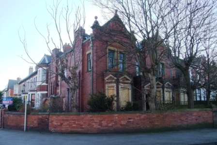 Alderlea, Raikes Parade, Blackpool, 2010, with Glen May Villa to the left. Alderlea was built by Richard Gorton Barlow (1851-1919) in 1891. The house was originally named "Gorton Villa" and it cost £1,500 to construct. At this time the address was no.4, Raikes View and it faced the entrance to Raikes Hall Gardens. Alderlea, Raikes Parade, Blackpool