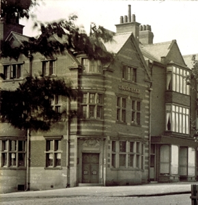 The Union Bank of Manchester (later Barclays), Woodlands Road, Ansdell (opened 1910).