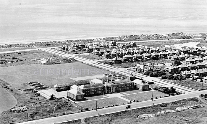 Queen Mary School, built near the centre of the Fairhaven Estate and completed in 1930.