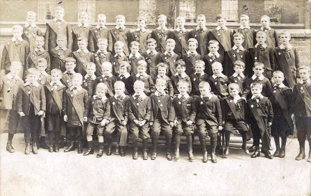 May Procession Group, St.Peter's School, Lytham, 1905.
