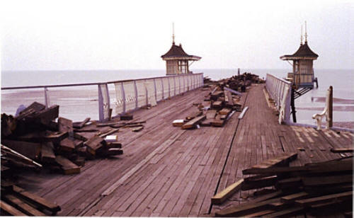 After demolition of the pierhead, the remaining external deck was narrowed to the same width as it had been in 1885. 