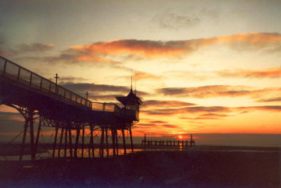 Photo of St.Annes Pier & Jetty in the early 1990s.