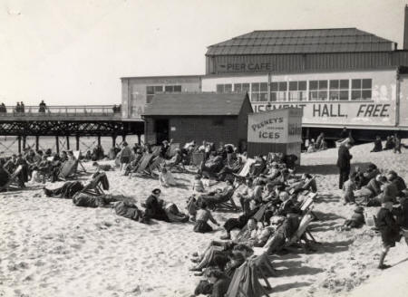 The new amusement arcade 1954